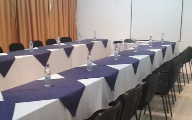 Hotel Akwa Beach