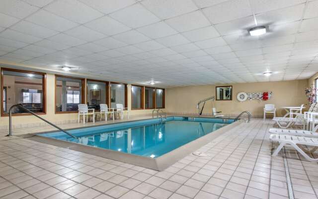 Quality Inn & Suites Lebanon I-65