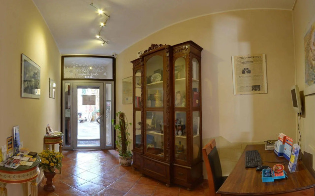 Al Giardino dell'Alloro - Locazioni Turistiche