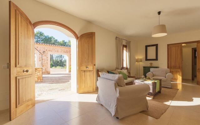 Divina - Santa Eugenia - Adults Only