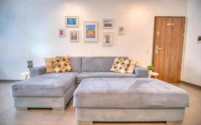 Bright & Large 2bedrooms in Sliema center MPOR1-1