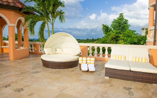 Villa Sweet Villa