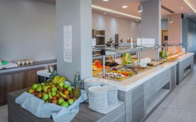 Resort 4 stars Planos