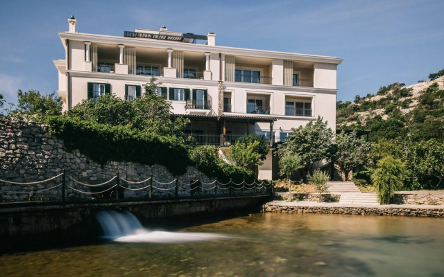 Veladrion Resort