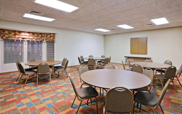 La Quinta Inn & Suites Overland Park