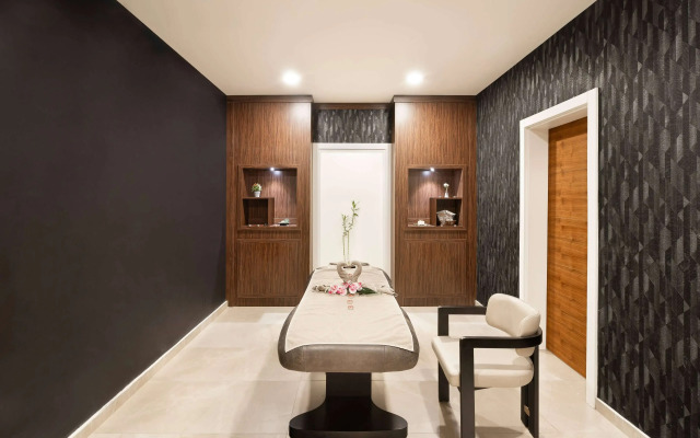 Ramada Hotel & Suites by Wyndham Erbil 32 Park