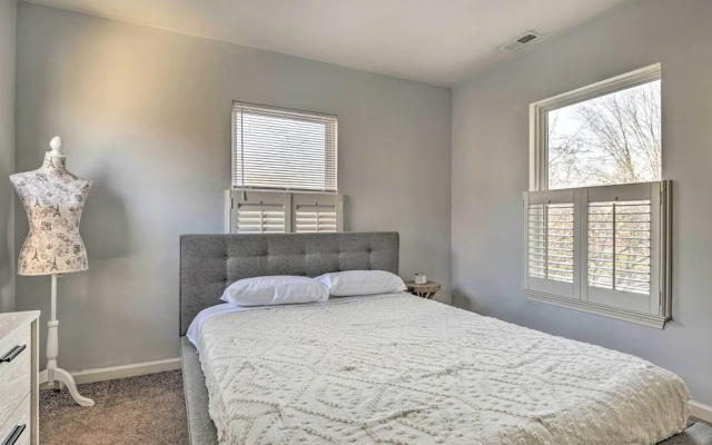 Cozy Indianapolis Home w/ Private Hot Tub!