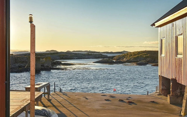 5 Person Holiday Home in Bud-by Traum