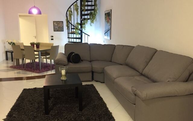 Al Civico 9 Apartment