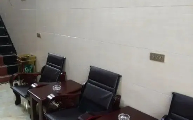 Pingliang Shangjia Express Hotel