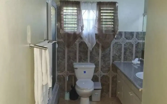 3-bed House Sleeps 6 With Mountain Views