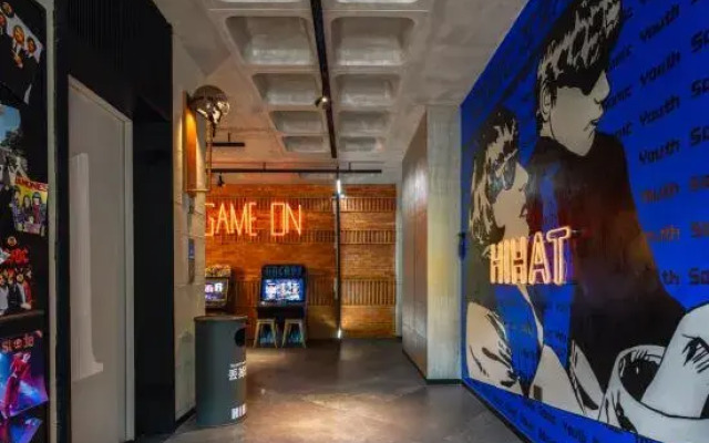 HIHAT Pioneer Art Hotel