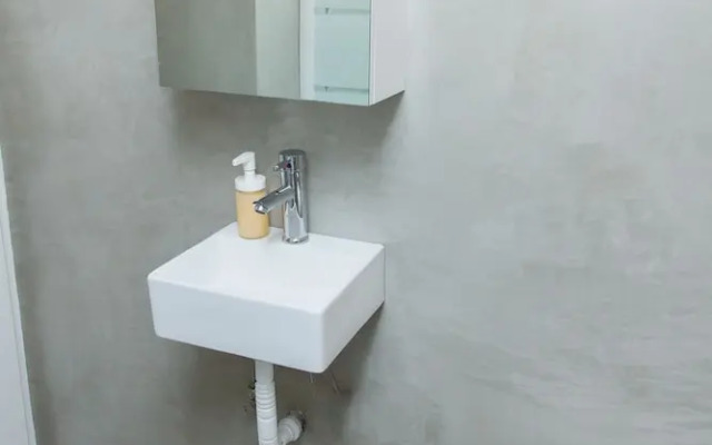 Perfect Modern Studio