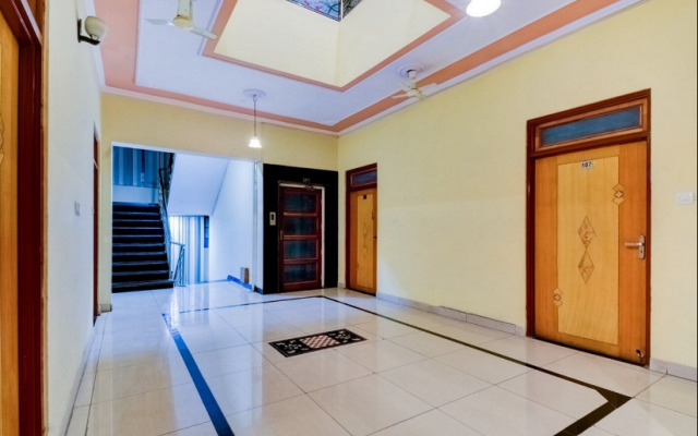 OYO 22110 Hotel Karni Palace