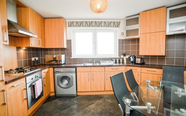 Beach Boulevard Apartment