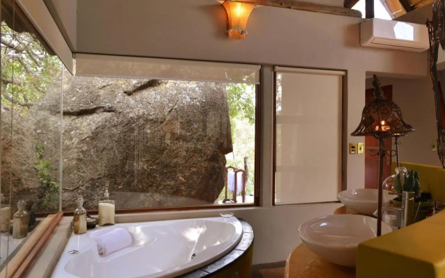 Wild & Free Game Lodge