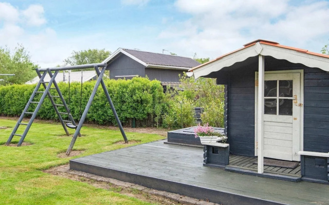 6 Person Holiday Home in Hemmet