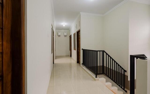 OYO 90045 Annafi Apartel