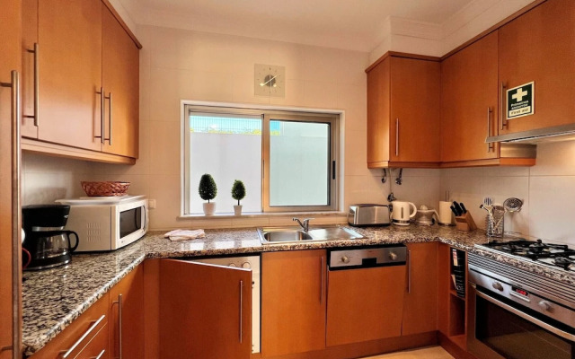 Albufeira Terrace With Pool by Homing