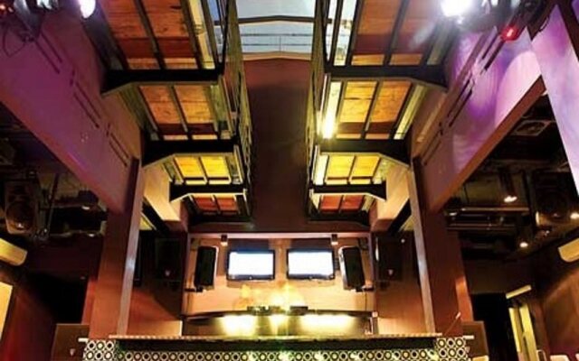 Golden Flower Hotel Bandung