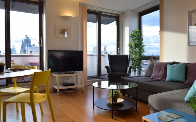 City Views 1 Bedroom Apartment in Shadwell