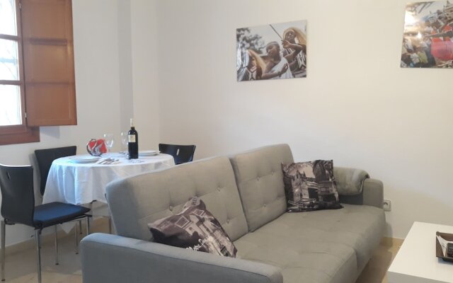 Deluxe Plaza Encarnación