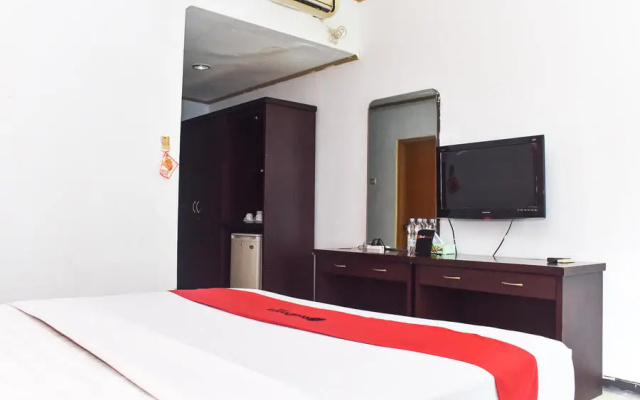 RedDoorz Plus @ Tirta Kencana Hotel