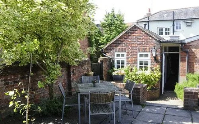 The Partridge Inn Wine Bar  Restaurant