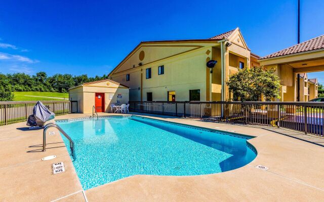 Econo Lodge Christiansburg-Blacksburg I-81