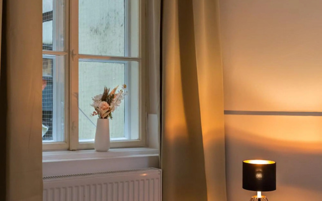 Servus at Naschmarkt