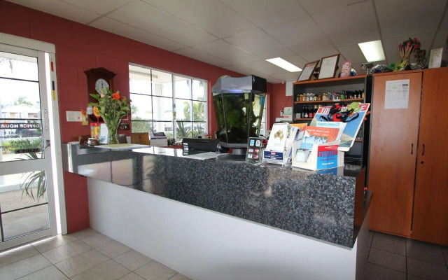 The Colonial Rose Motel