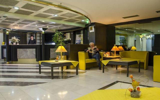 Alp Hotel
