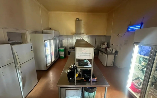 1849 Backpackers Hotel