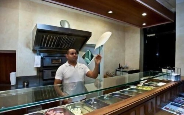 Hotel Manu