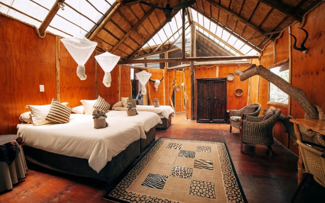 Pezulu Tree House Lodge