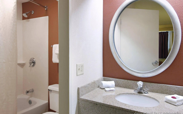 Red Roof Inn Mt Laurel