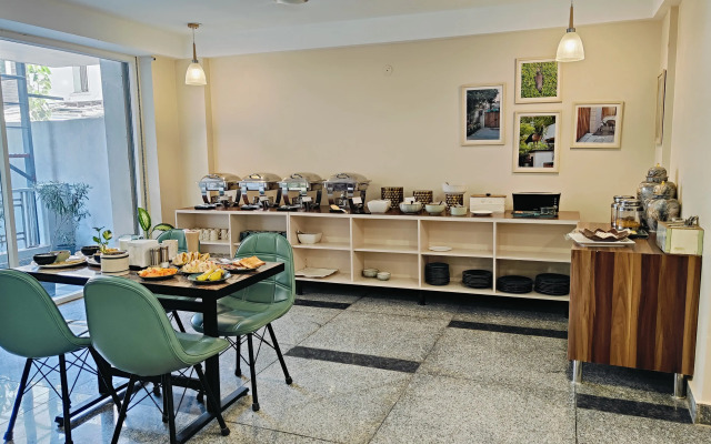 Perch Arbor-DLF Cyber City