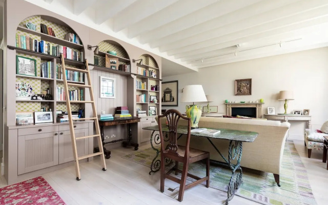 Cranley Mews VI by Onefinestay