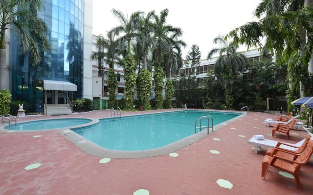 SRM Hotel Maraimalai Nagar