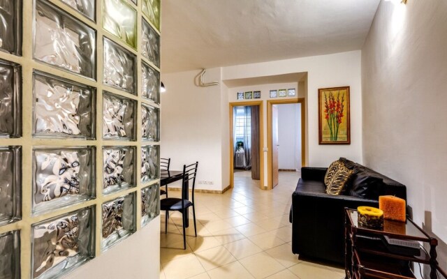 Modern 2 bed Flat in San Giovanni
