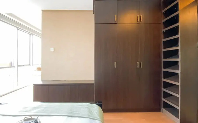 Elegant and Spacious Studio at Kemang Mansion Apartment