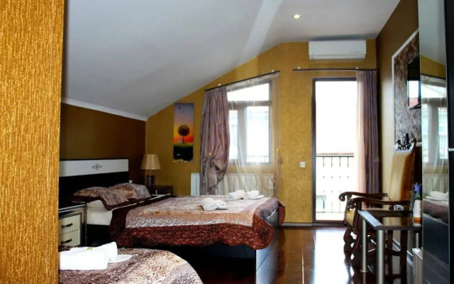 Hotel Luxor
