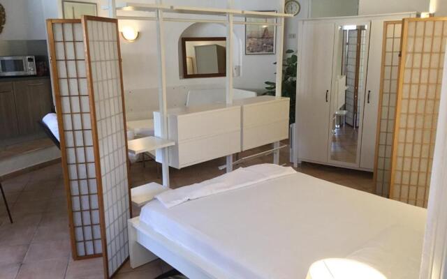 Near Ifo Roma Sweet Home Studio Apartment