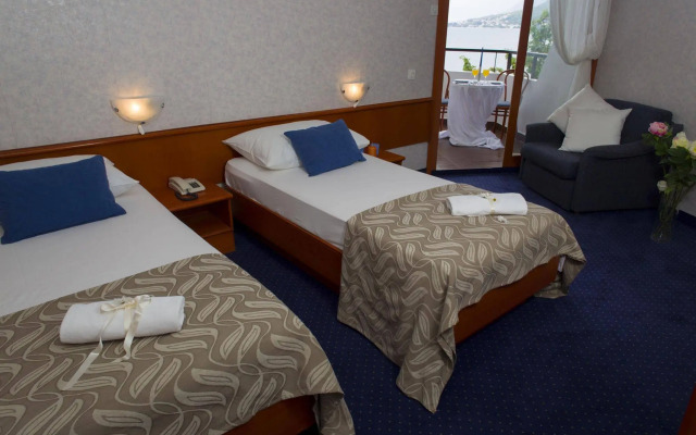 Hotel Laguna