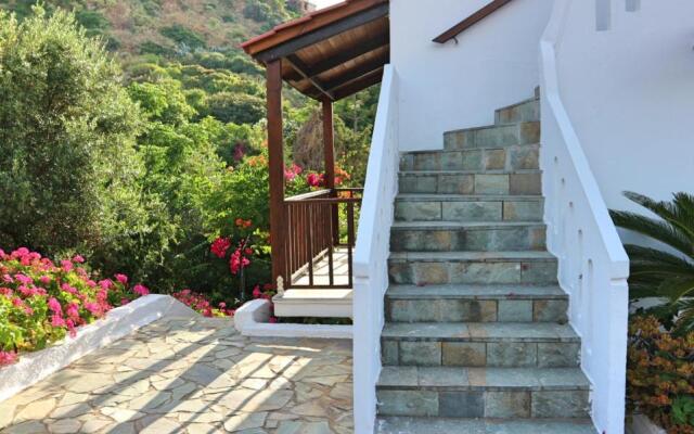 Oliaria Apartments