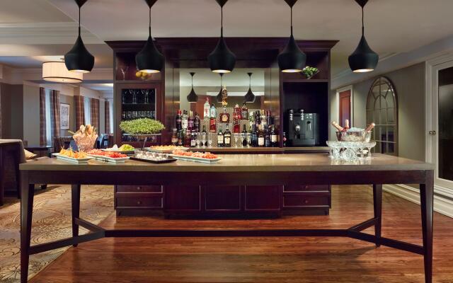The Omni King Edward Hotel