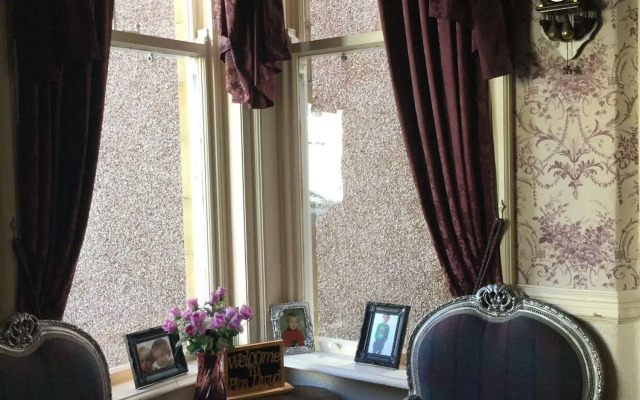 Plas Llwyd Guest House