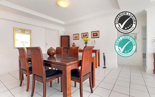 Crows Nest Fish Hoek Bay