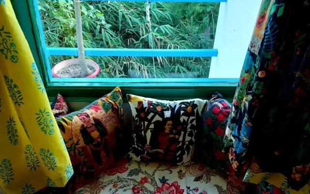 The Coral House Homestay by the Taj