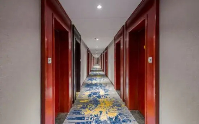 Jinpeng International Hotel (Duyun Dashiban Ancient Street)